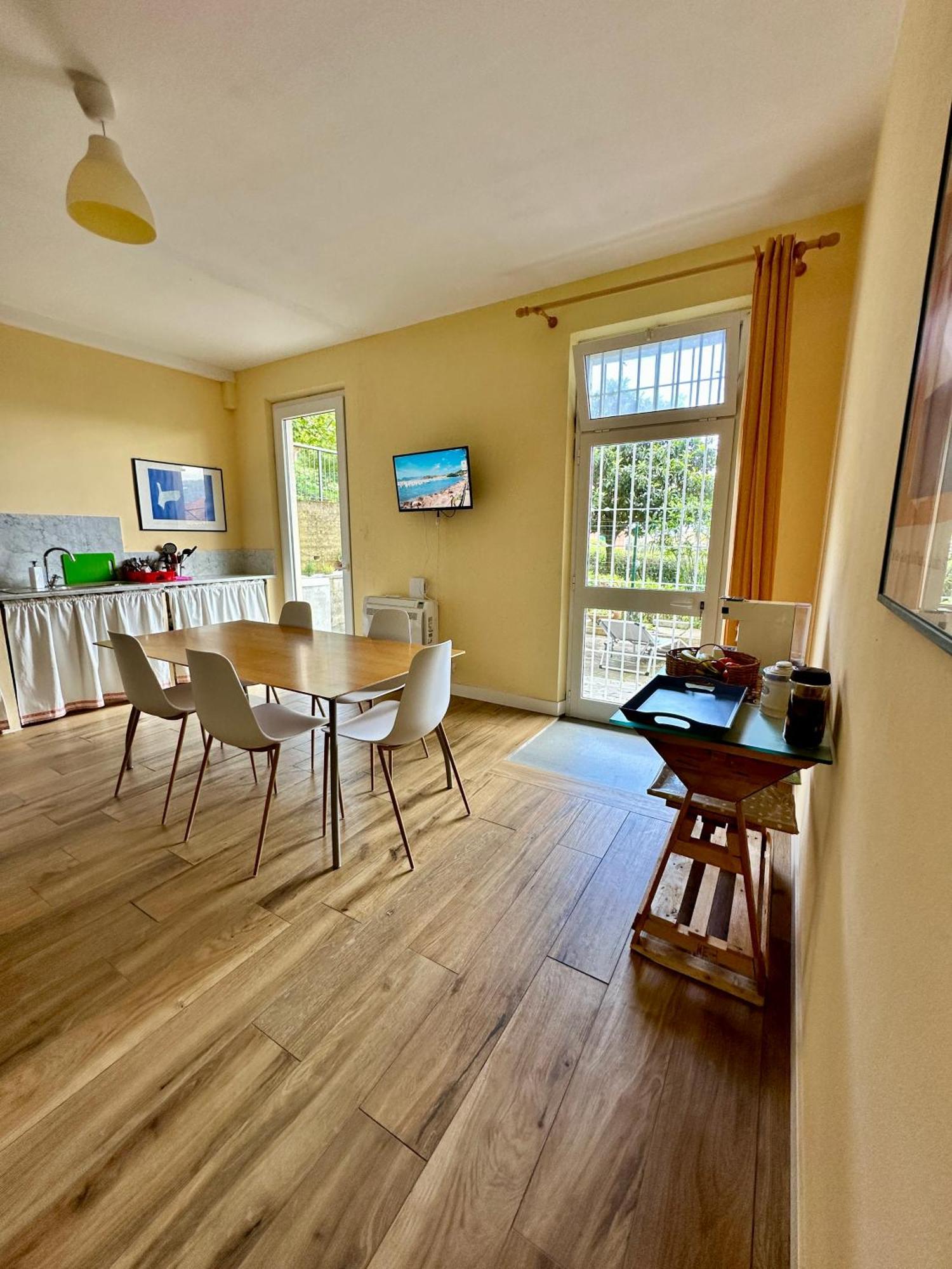 Libeccio 1 - Holiday Home & Parking Lerici Exterior foto